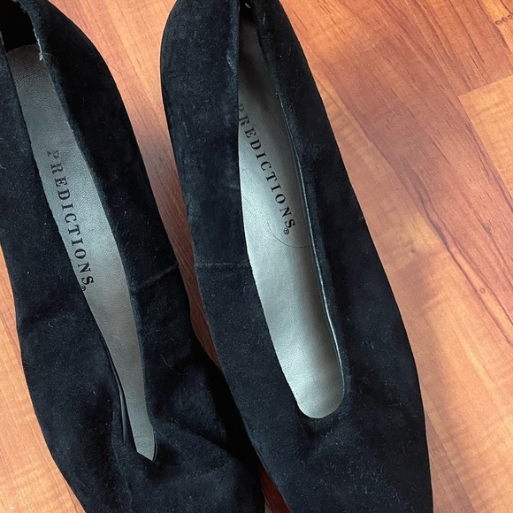 Black Heels - Picture 2 of 5